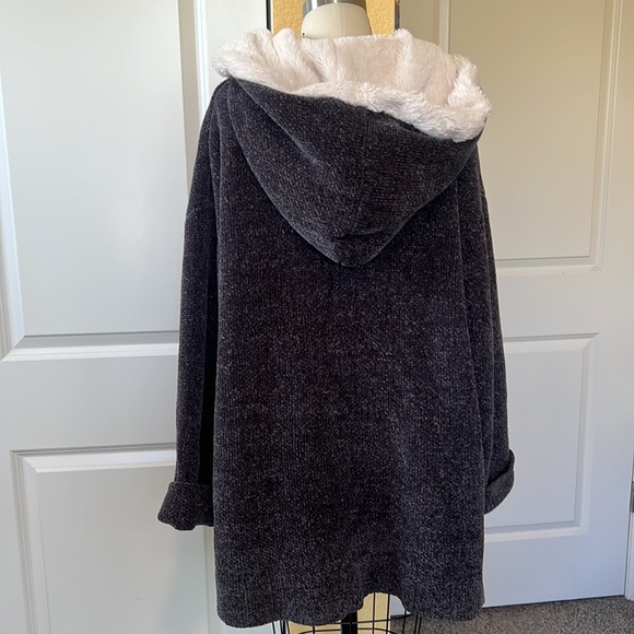 Avah  Teddy Sherpa oversized hooded jacket size large with front pockets - Picture 2 of 11